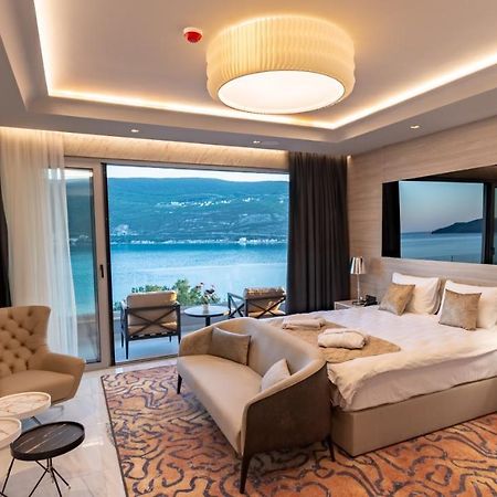 Garni Hotel Kruso Herceg Novi Exterior foto